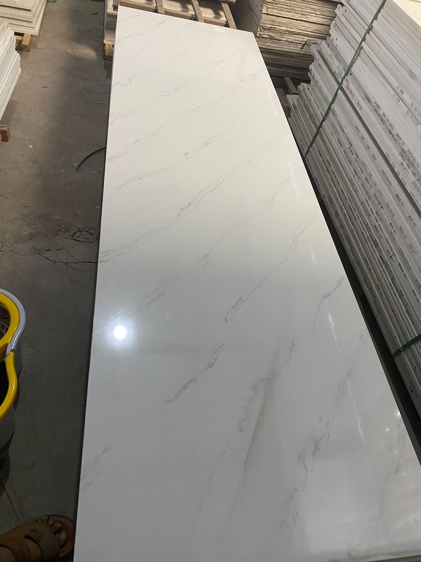 Quartz stone slab stock inventory