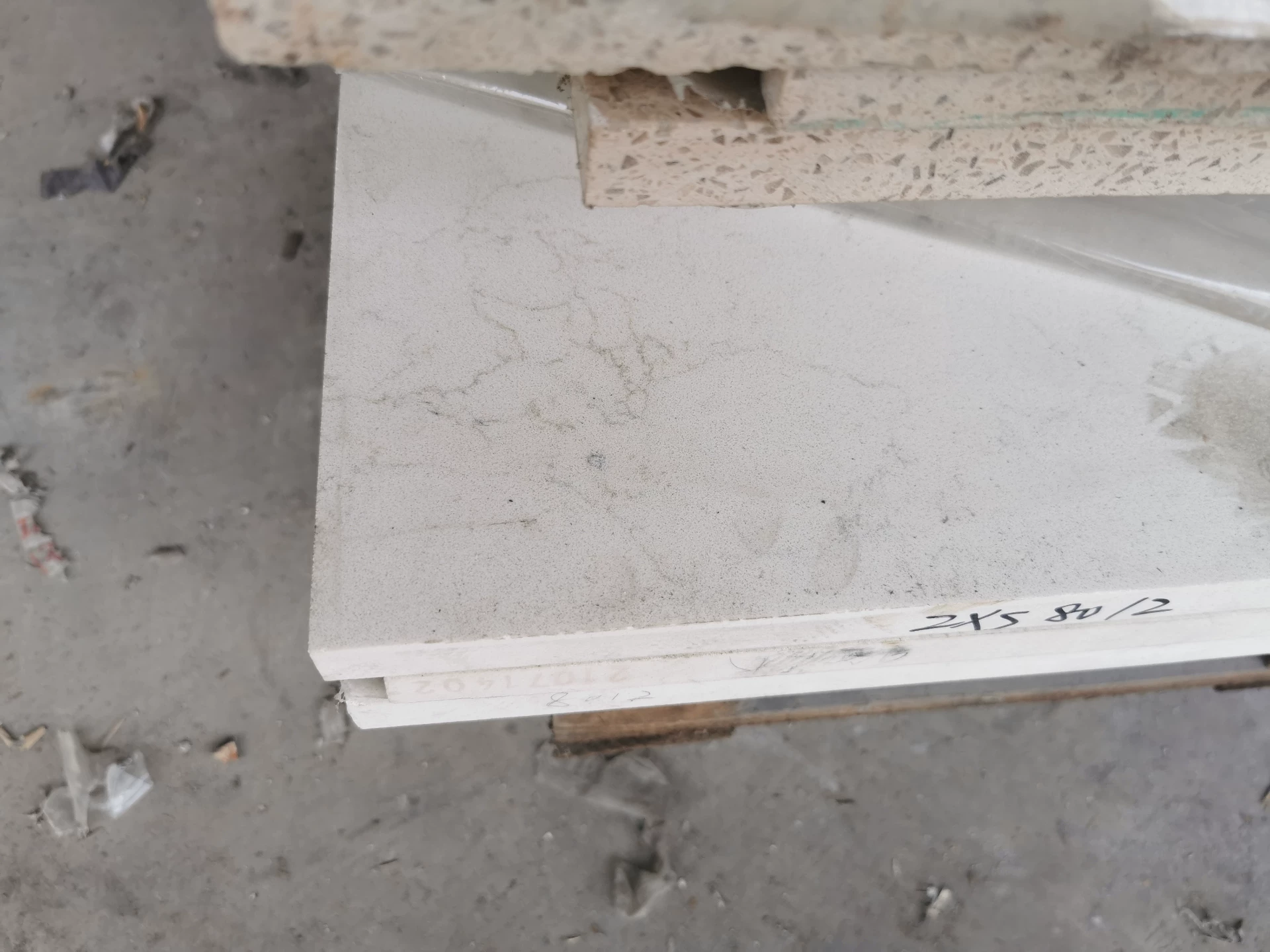 Quartz material sample