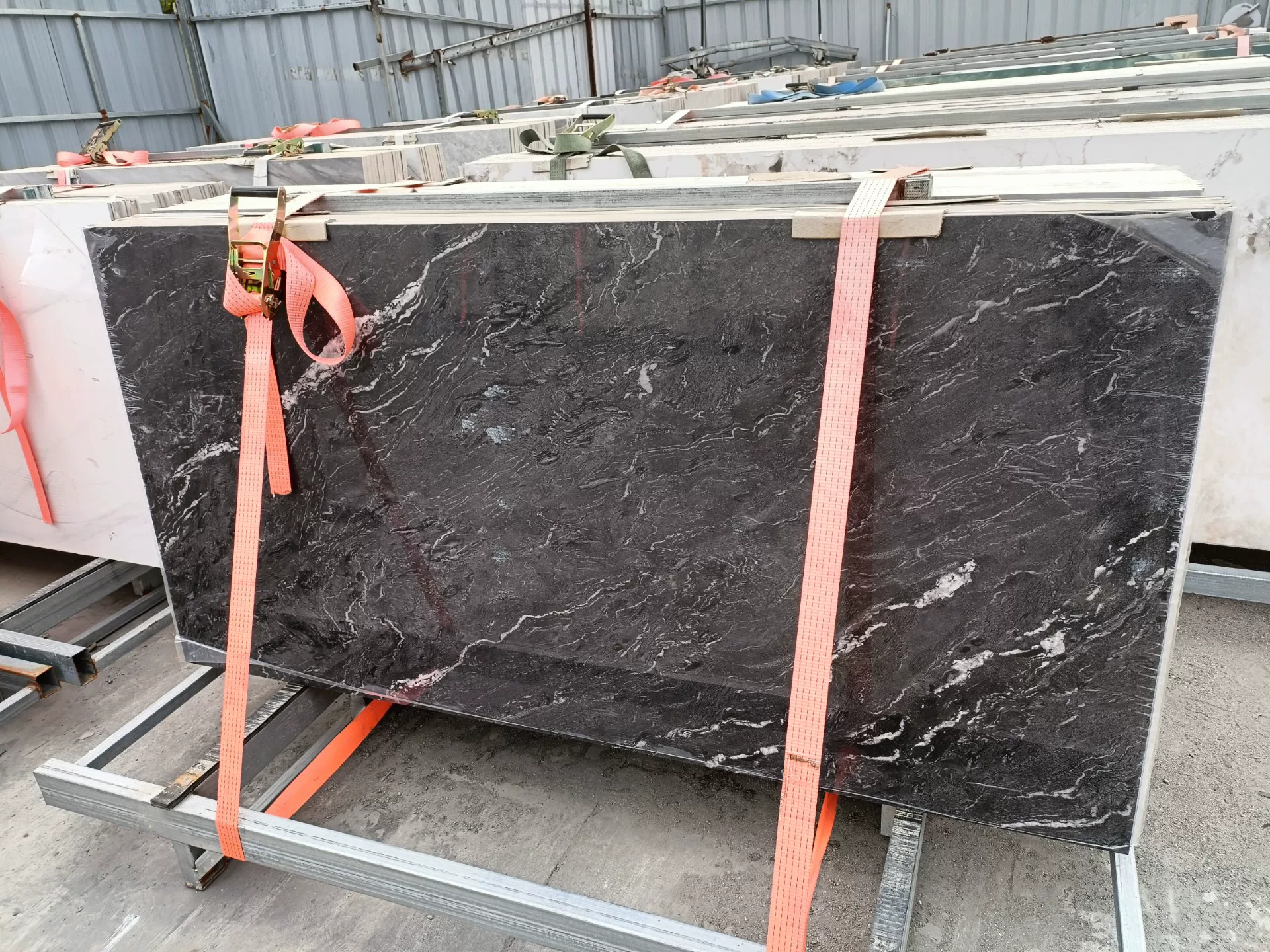 White slab edge detail, 9mm thickness