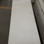 Quartz stone slab sample - Fish Belly White pattern