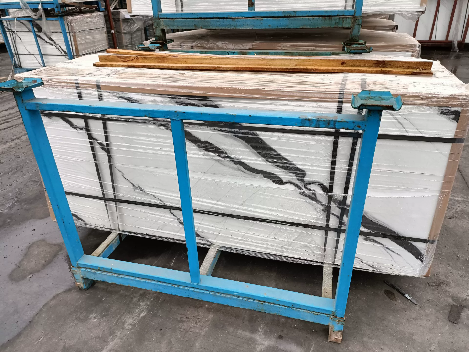 Sintered stone slab stock lot view 3