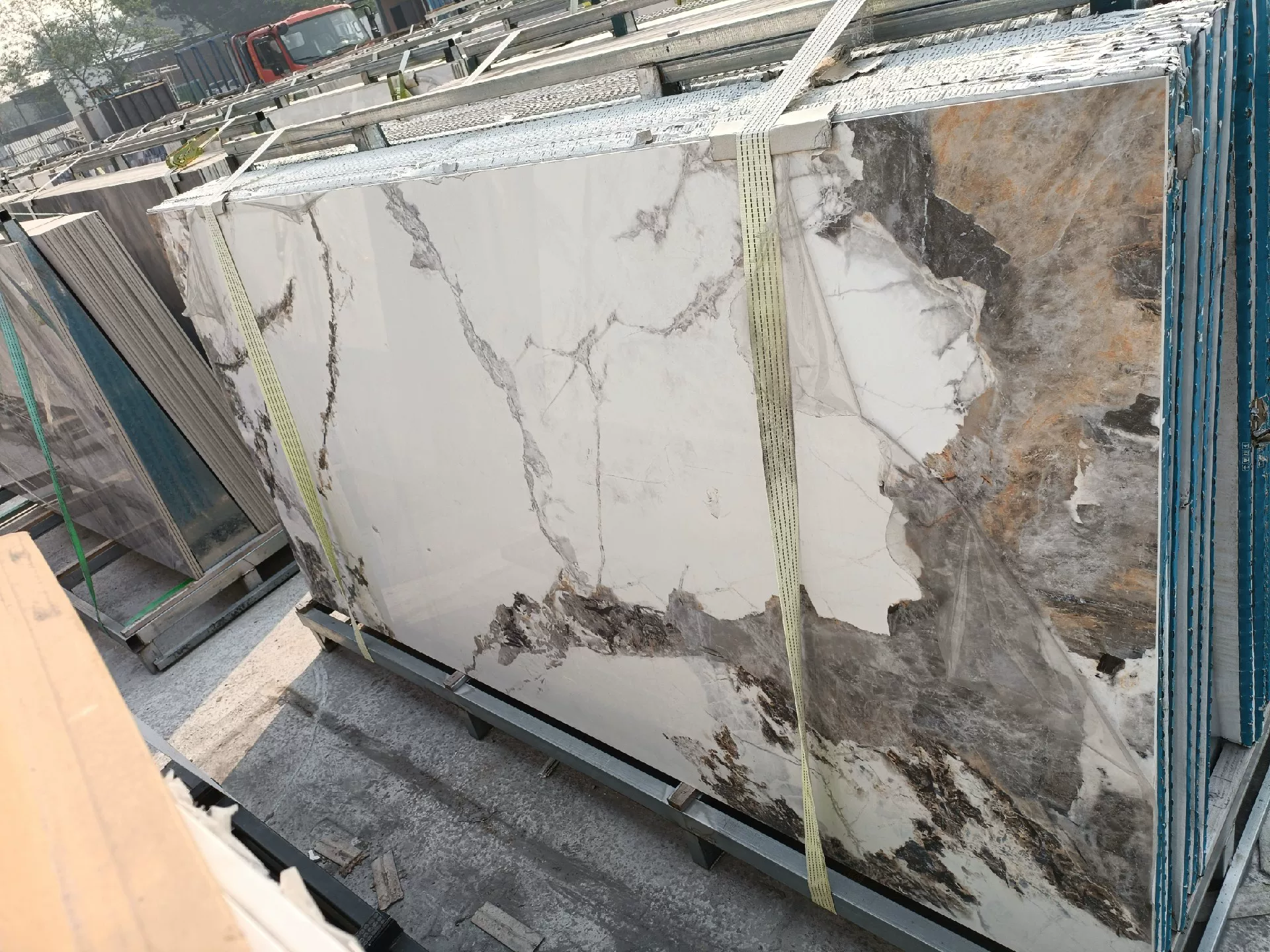 1200x2400x9mm sintered stone slab, luxury stone look