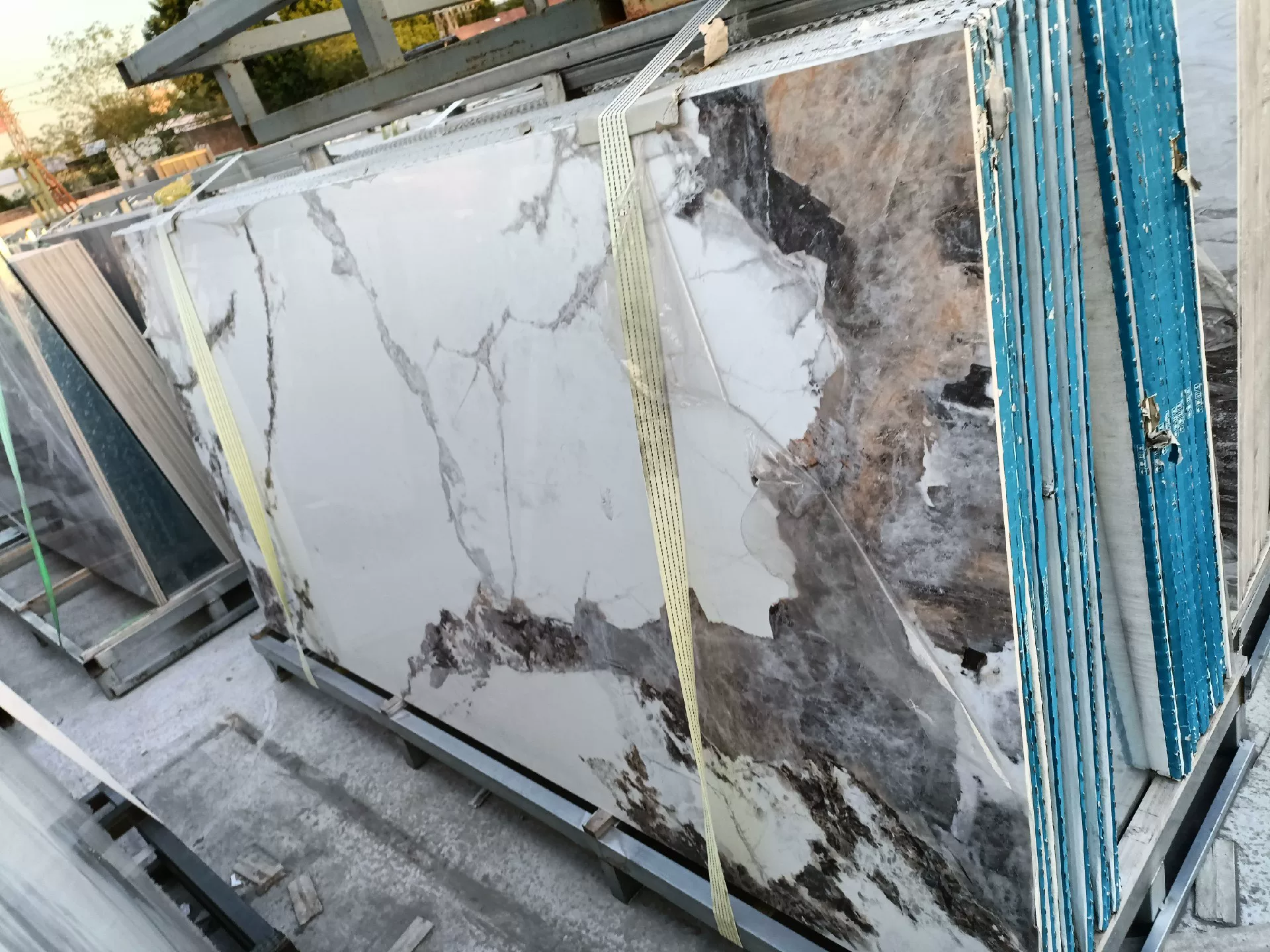 Glossy sintered stone slab 1200x2400x9mm