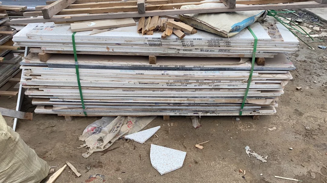 Quartz slab stock lot