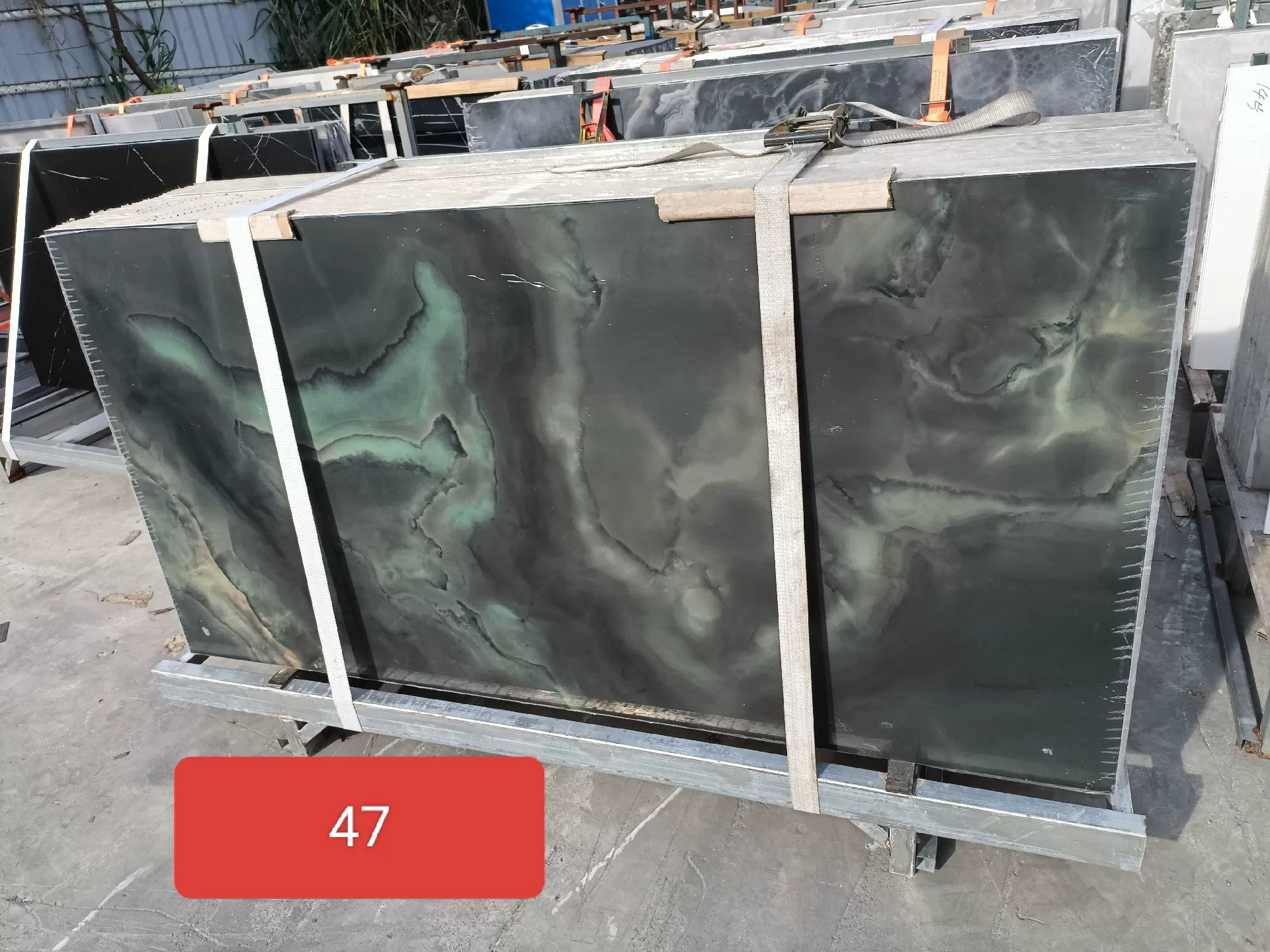 Sintered stone slab 900x1800mm stock lot