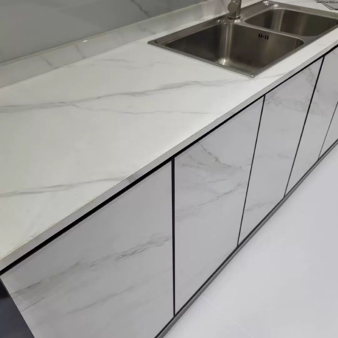 Sintered stone kitchen countertop example
