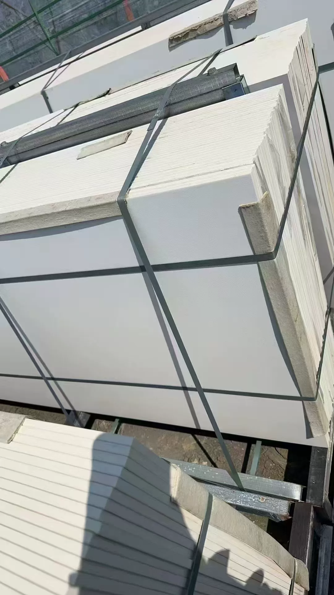 Pure white sintered stone slab, glossy finish