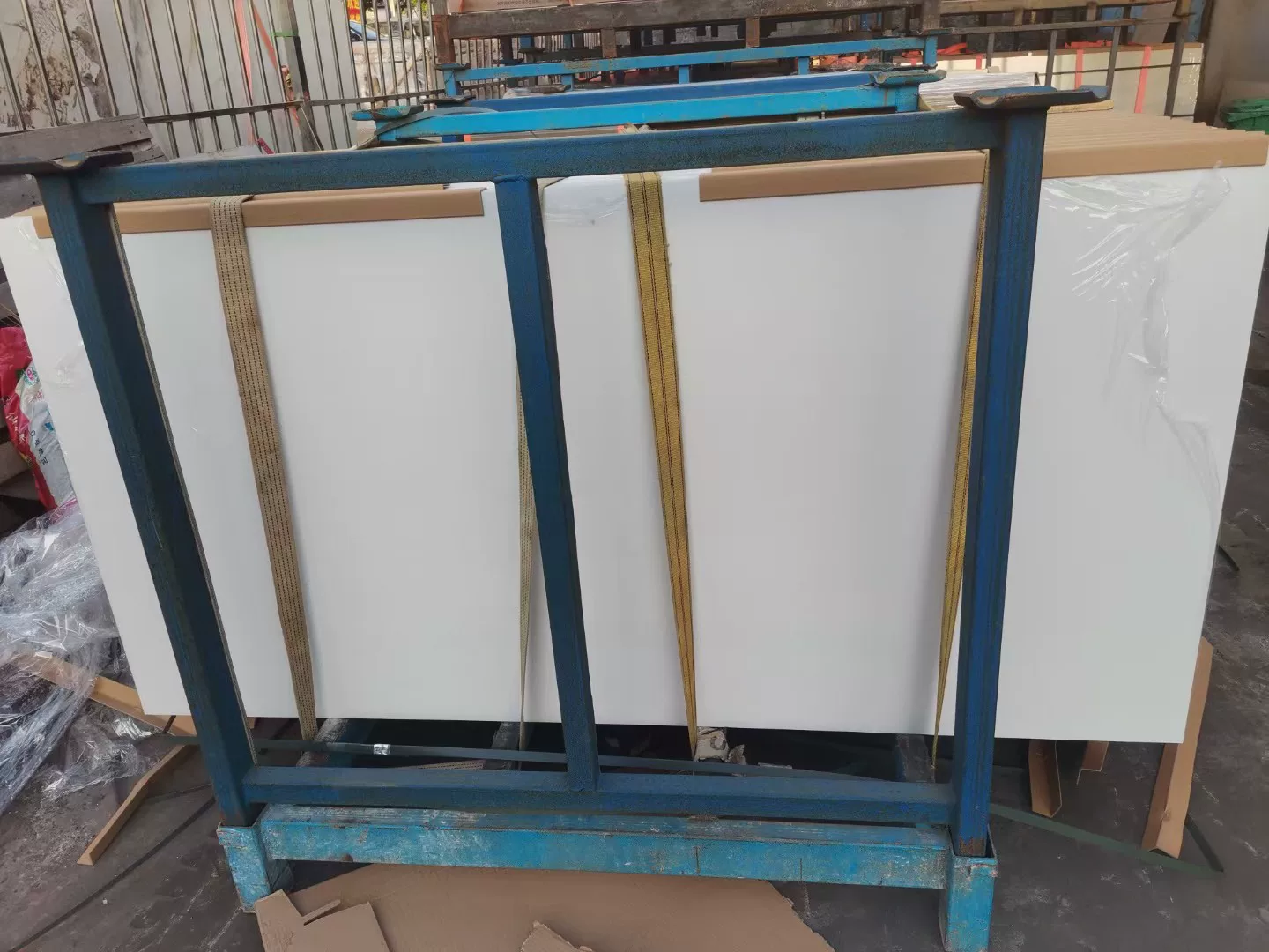 Sintered stone slab packaging reference