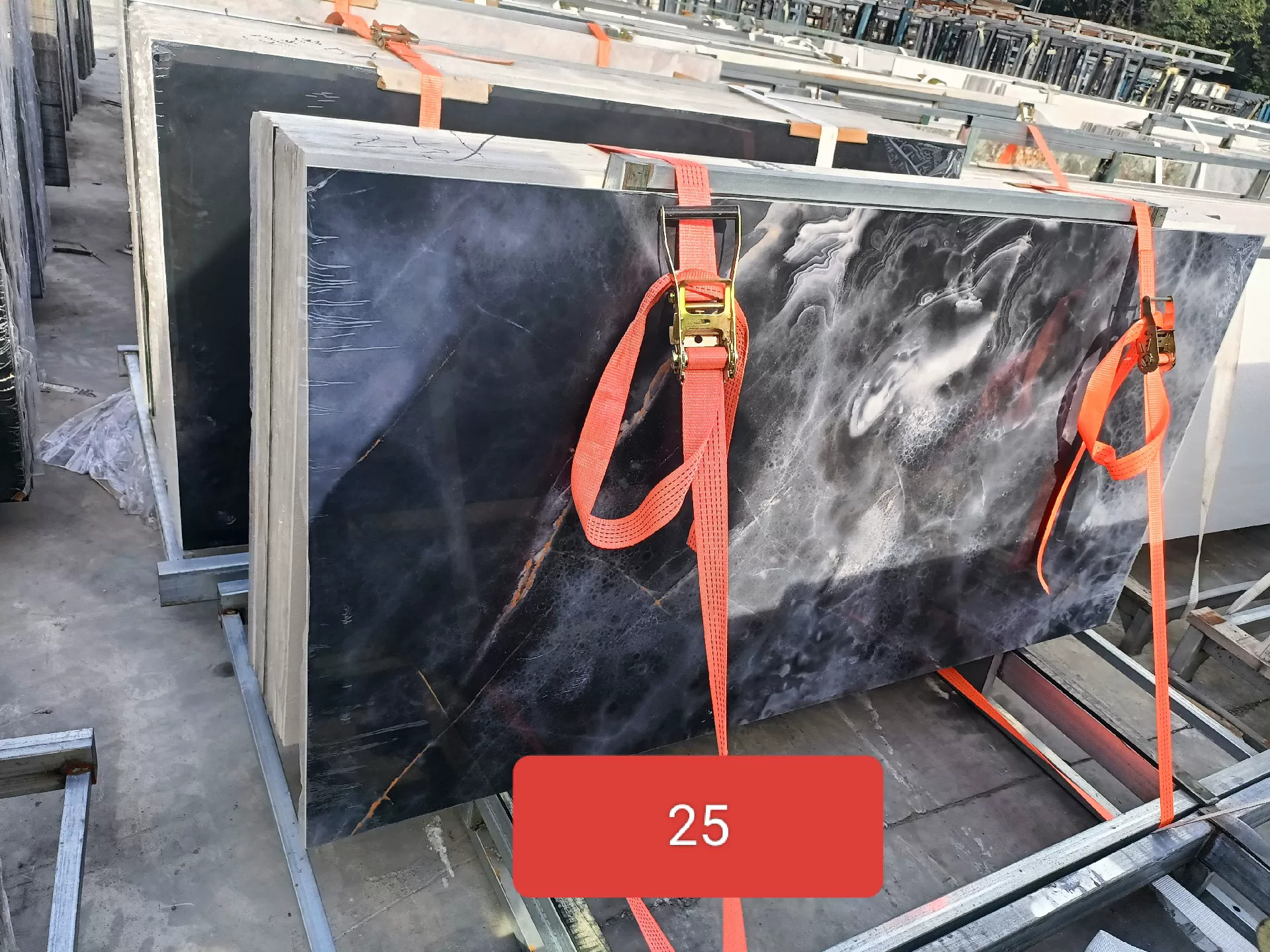 Sintered stone slab 900x1800mm stock lot