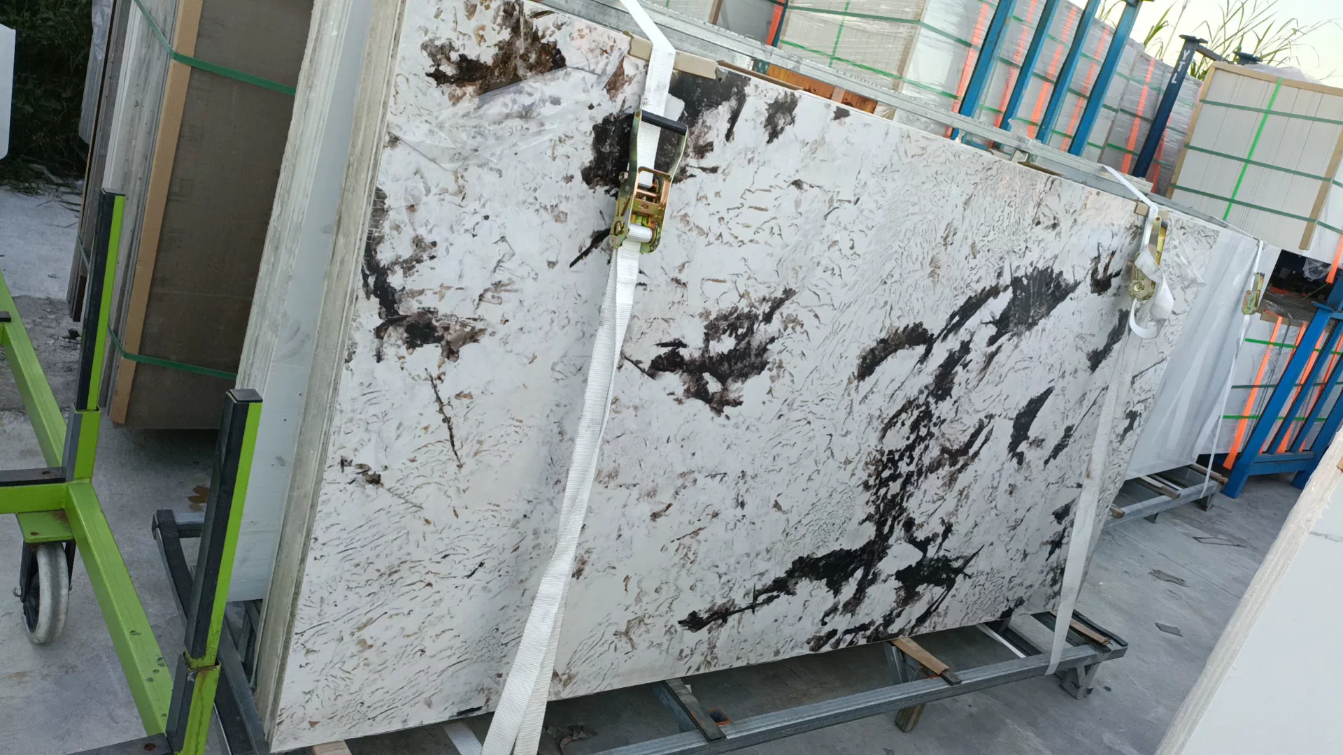 Glossy sintered stone slab 1200x2400x9mm