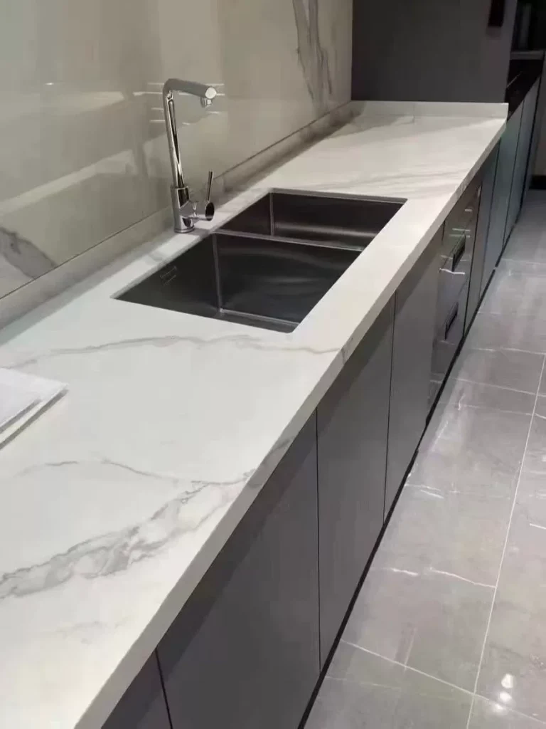 Sintered stone kitchen countertop example