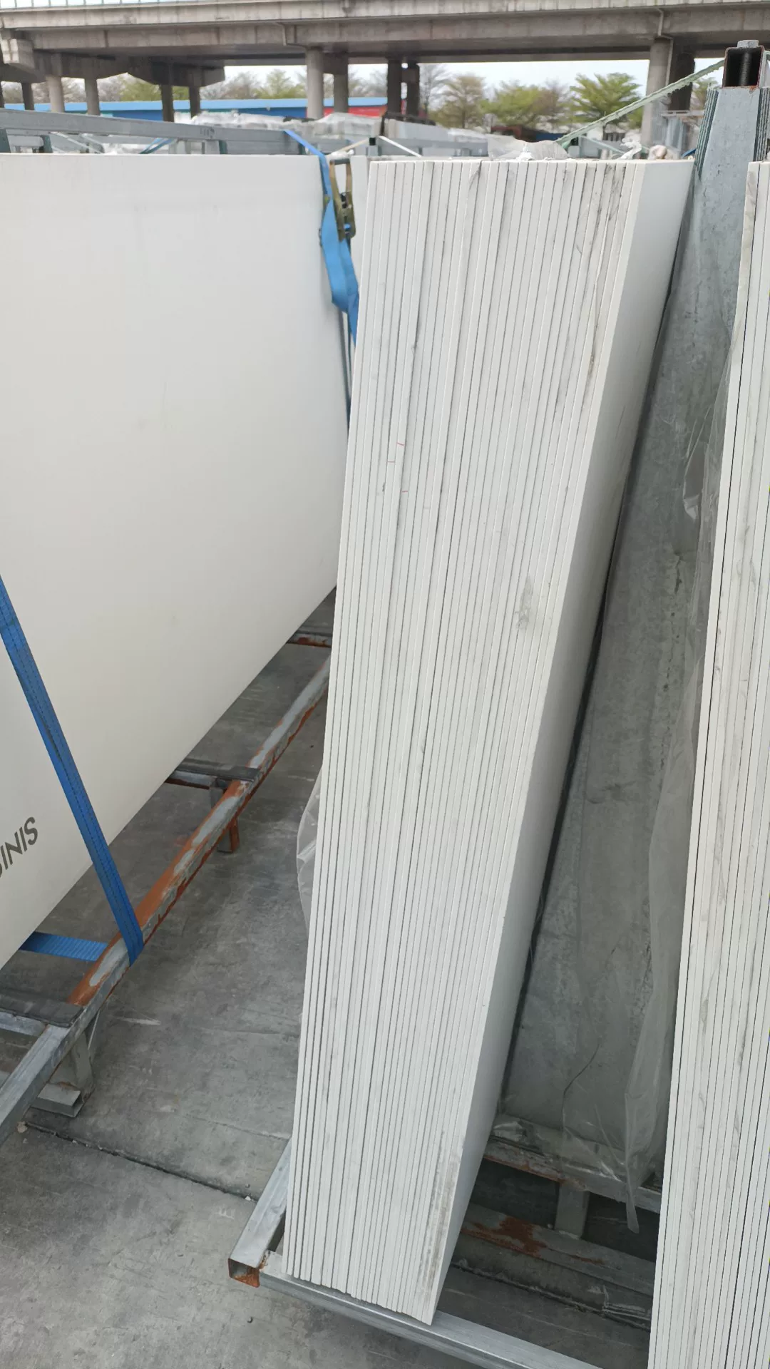 OCEANO brand slab label or marking