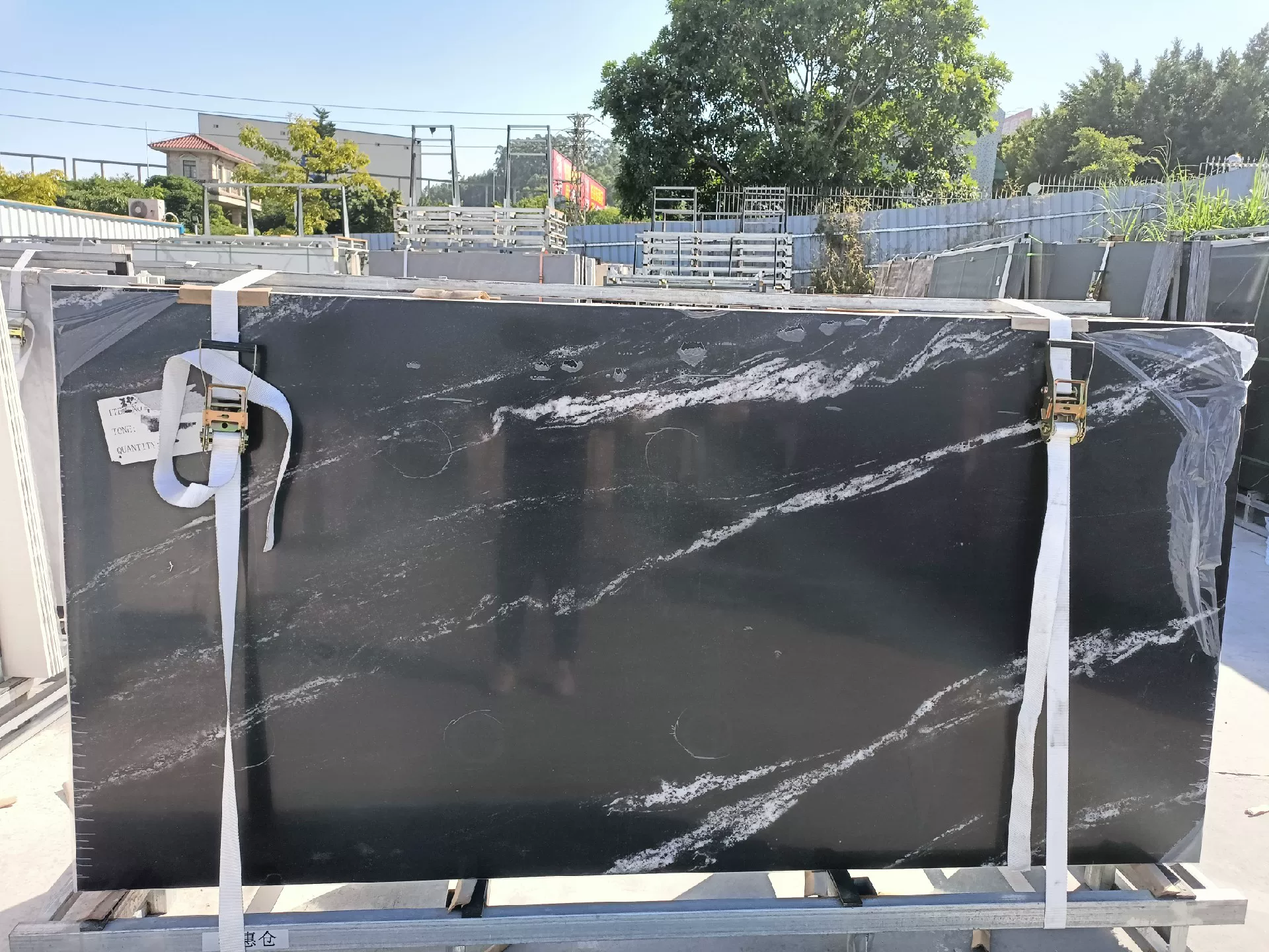Sintered stone slab 1200x2400x9mm stock lot