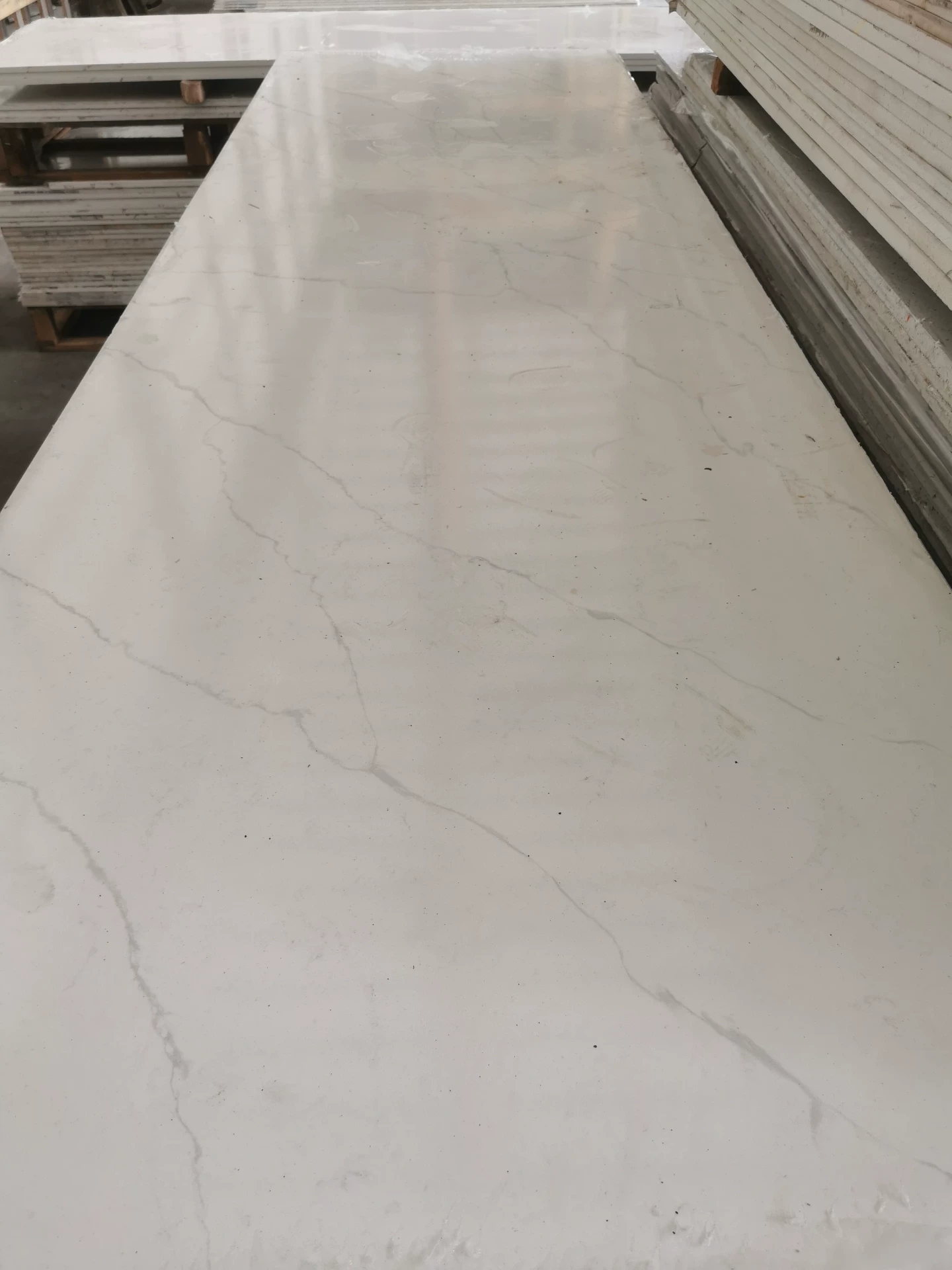 Quartz stone slab label or size reference