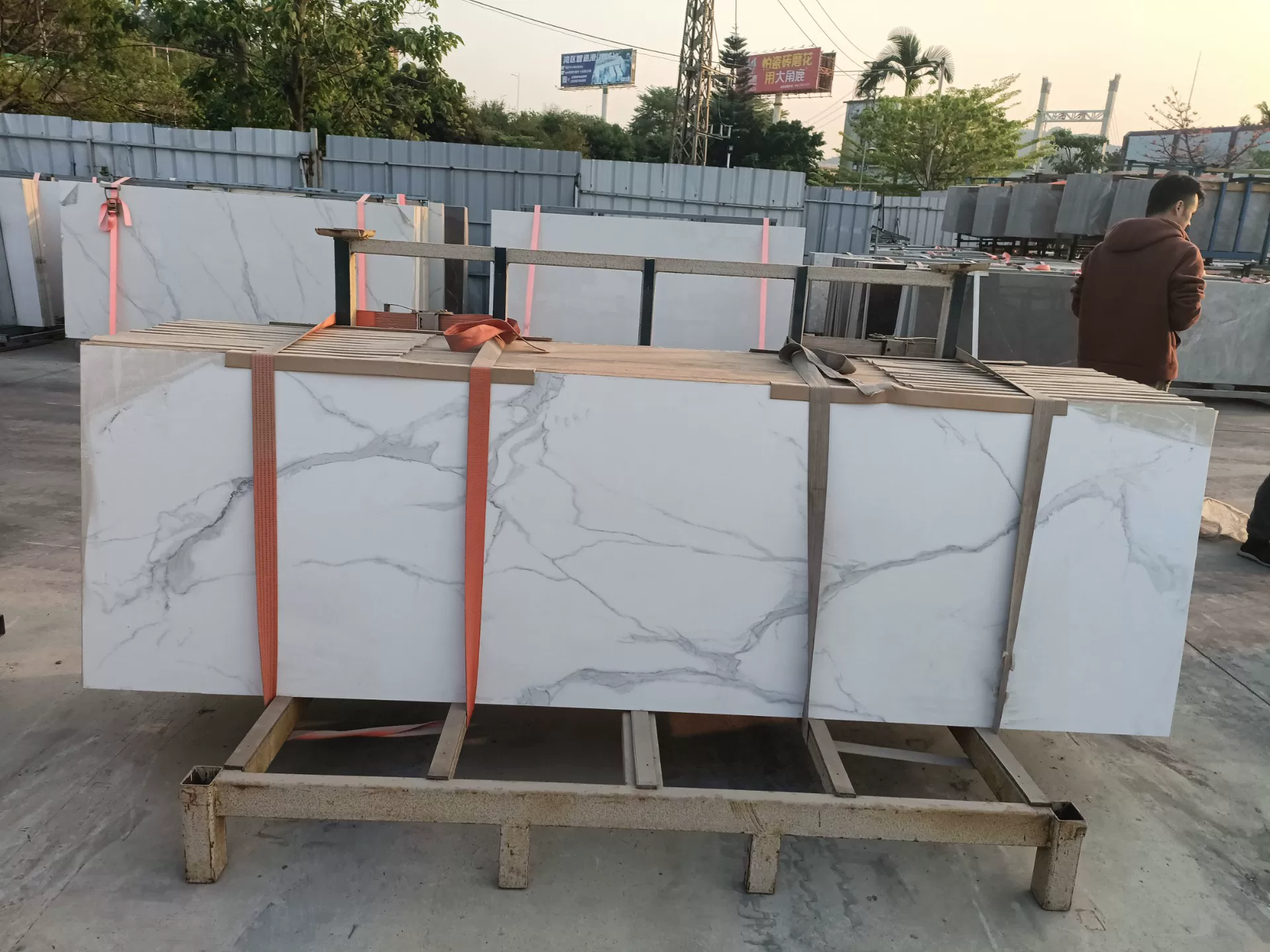 Packaging or transport setup