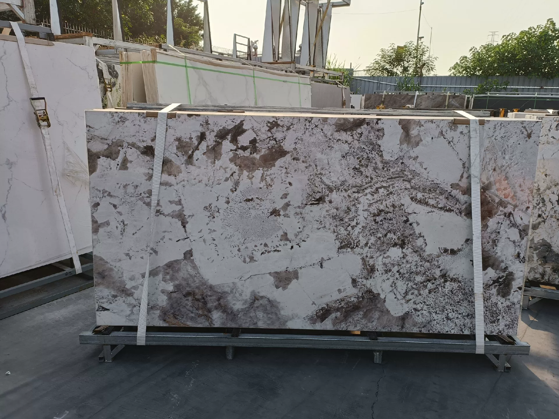 Sintered stone slab 800x2600mm 9mm stock lot