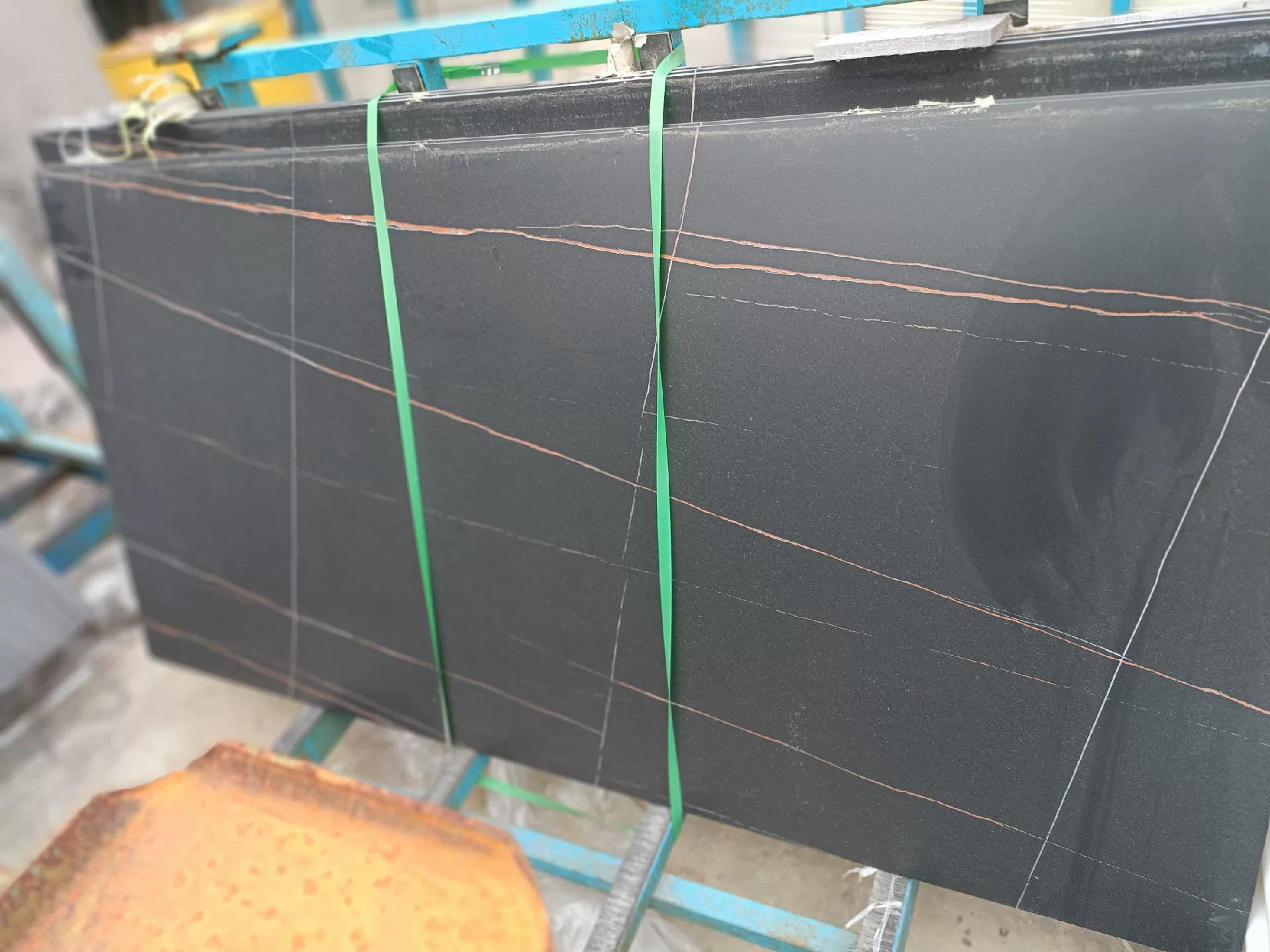 Dongpeng sintered stone slab 1600x3200x12mm stock lot