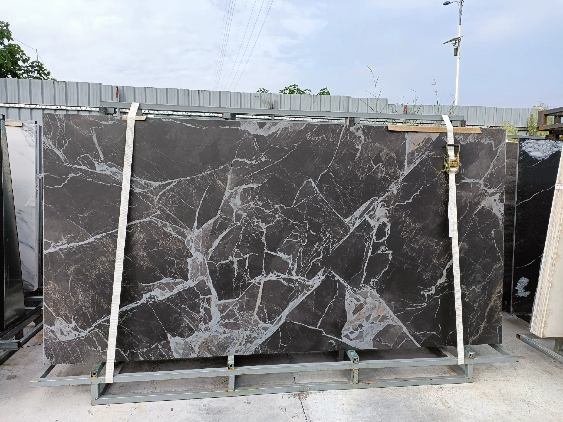 Dongpeng sintered stone slab 1600x3200x12mm stock lot