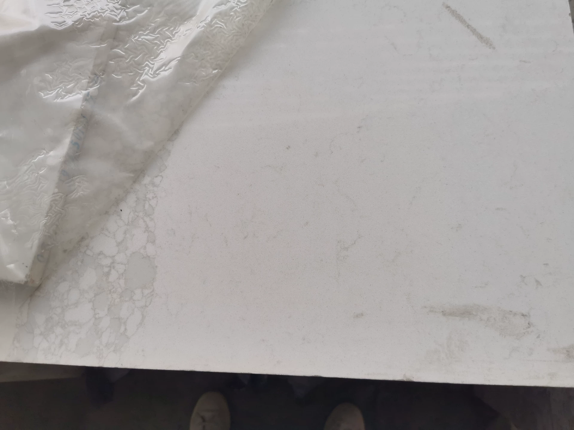 Quartz slab view