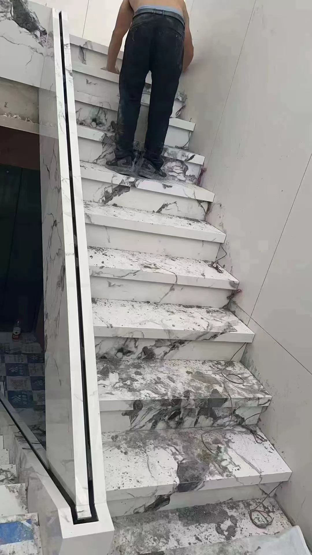 Marble-look porcelain stair tread panel stock