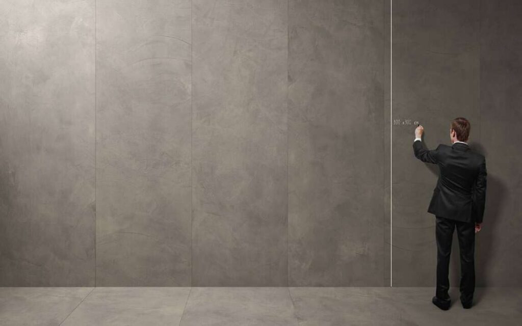 Spanish Tile Manufacturers Bring Room-Height XXXL Formats to the Wall
