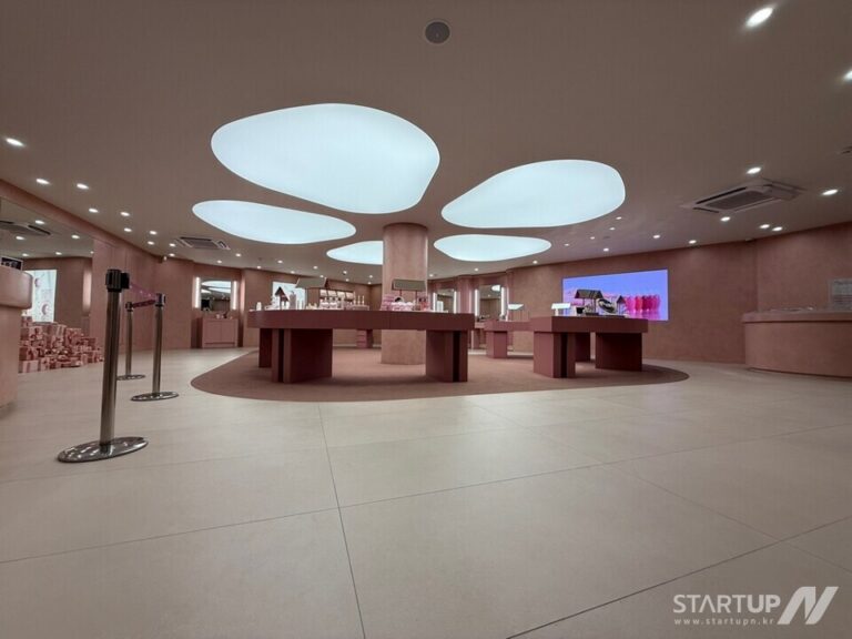 [South Korea] Matte Porcelain Tiles Return to ‘Their Original State’… ‘Cleaning Culture’s’ Upgraded Nano-Coating Service Gains Attention for Reducing Maintenance Burden