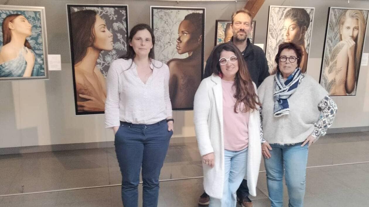 Four Artists Celebrate Femininity in Cancale