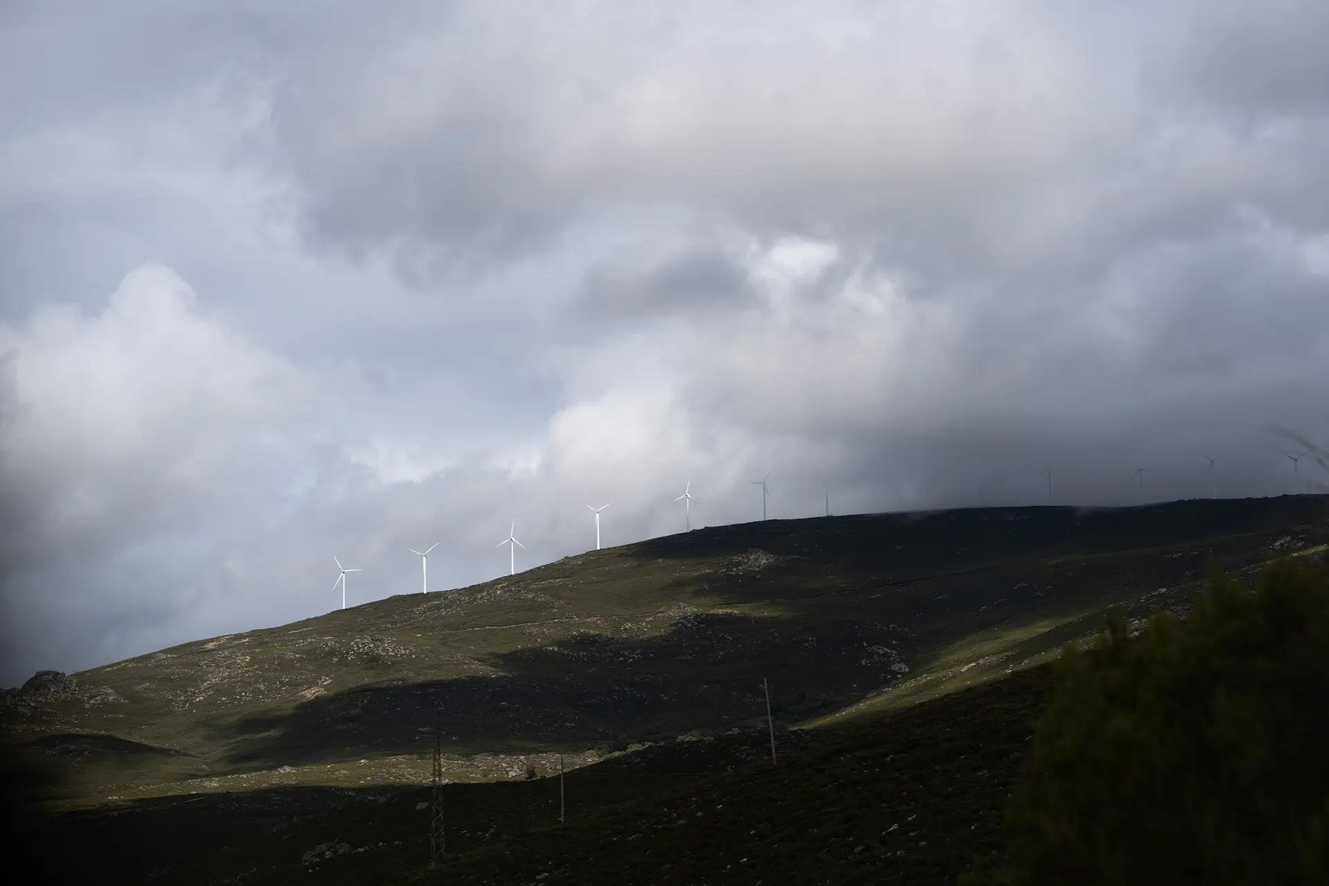 Company Plans to Extract 200,000 Tons of Quartz Annually Until 2066 in Open-Pit Mine in Alta Sanabria