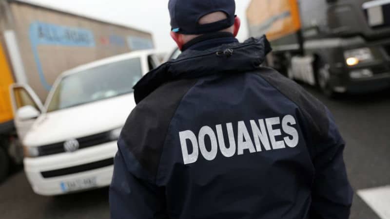 Region. Traffic, Fraud, Counterfeits: The Franche-Comté Customs on the Front Line