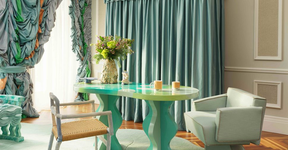 Le céladon, la couleur bleu-vert qui s’impose dans le design en 2026