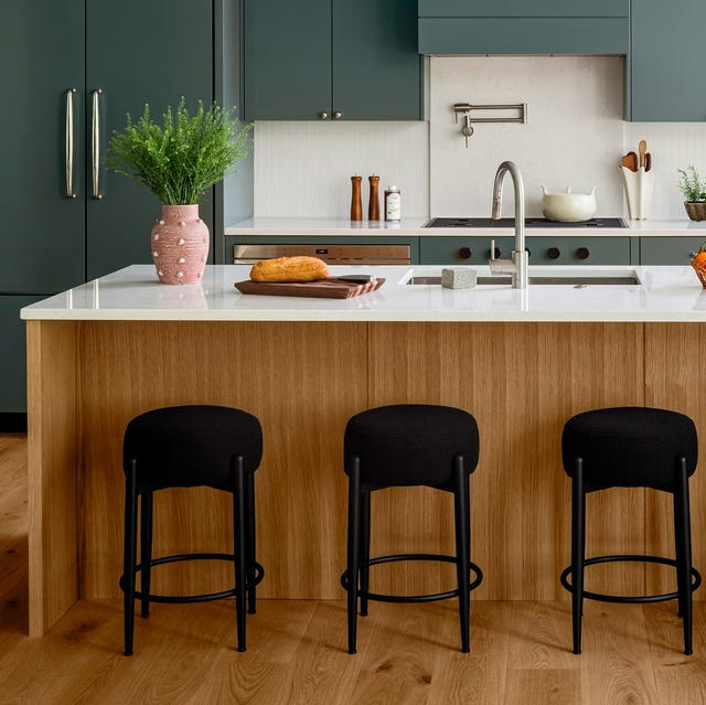 Interior Designers Reveal the Countertop Material They’re Now Choosing for Kitchen Renovations: ‘As Elegant as Marble, But More Durable and Low-Maintenance’