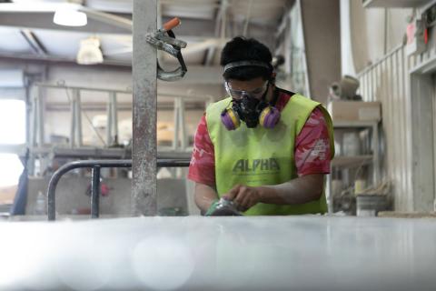 Scientists Pinpoint Hazards for Engineered Stone Fabrication Shop Workers