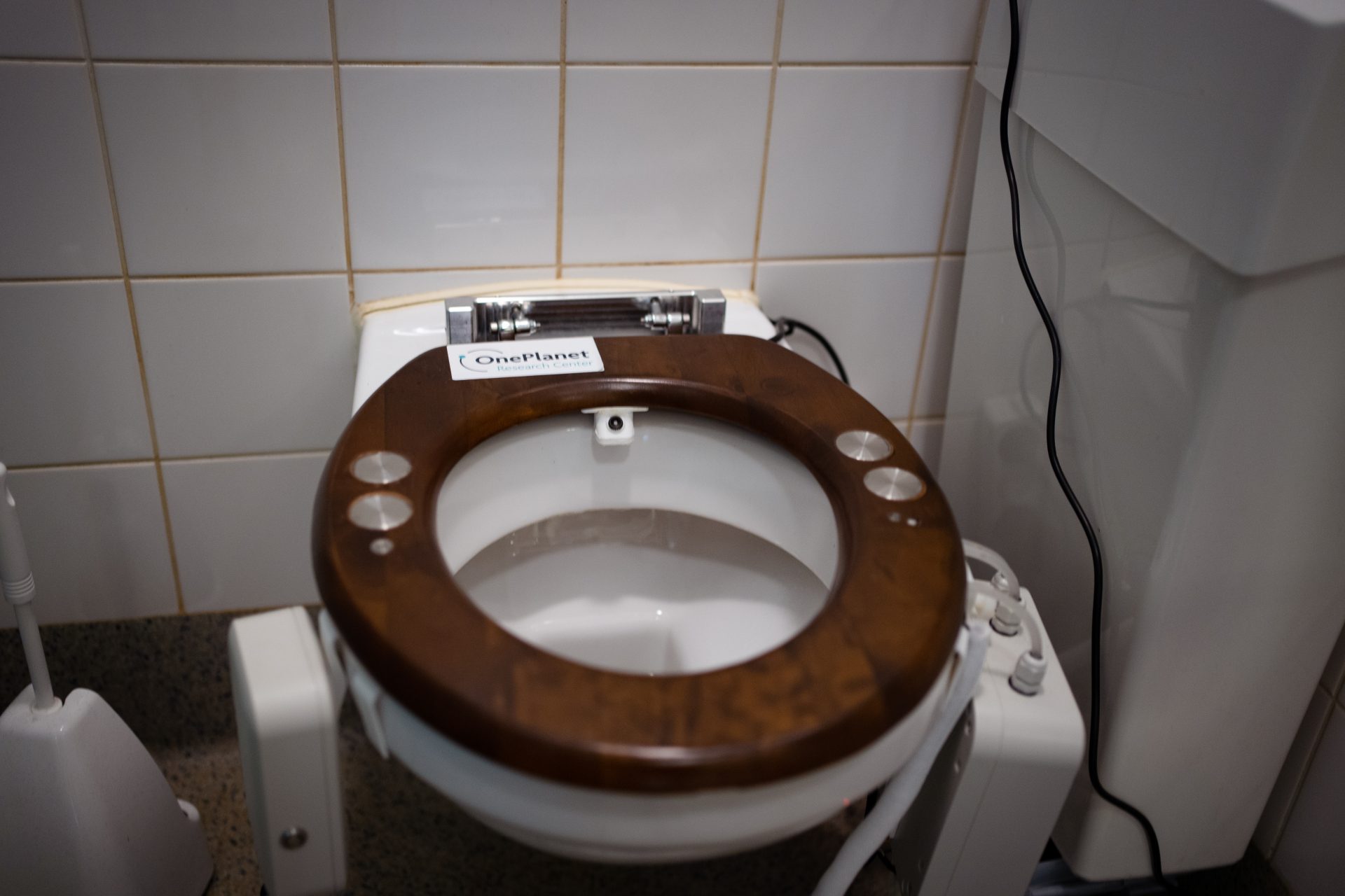 Smart Toilets Measure Hydration Levels of Walkers: 'Over 20 Percent Arrive Dehydrated'